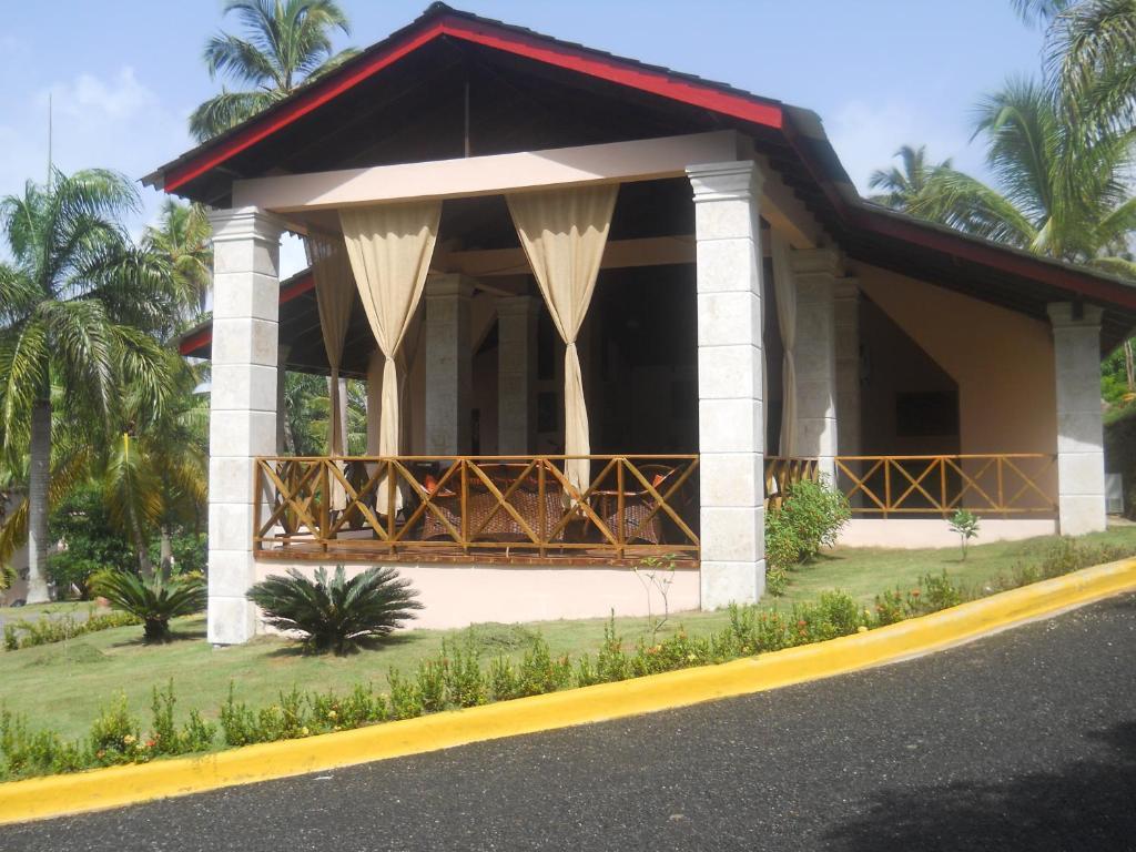 Tambora Beach Suites Punta Balandra Екстер'єр фото